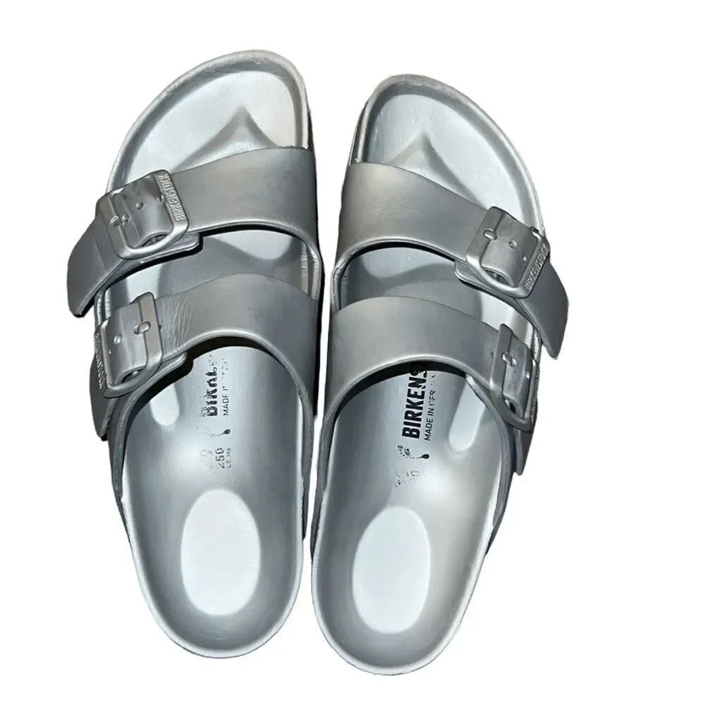✨ BIRKENSTOCK
‘ARIZONA EVA’ SLIDES✨